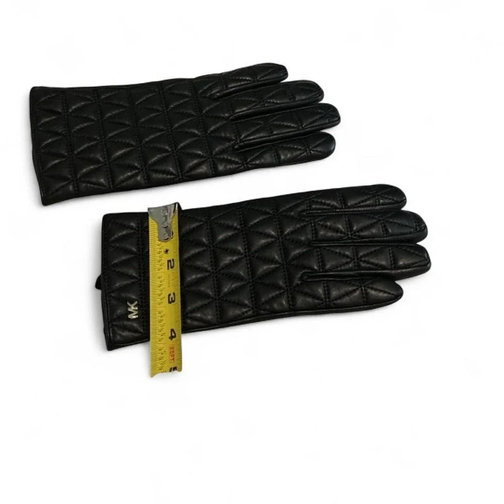 Michael Kors Quilted Leather Gloves Womens S Black Excellent Gold MK Logo Luxury